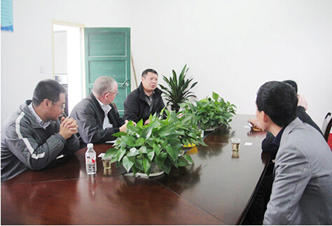 美國某大型化學原料采購商亞洲區總裁來我廠考察 美國某大型化學原料采購商亞洲區總裁來我廠考察