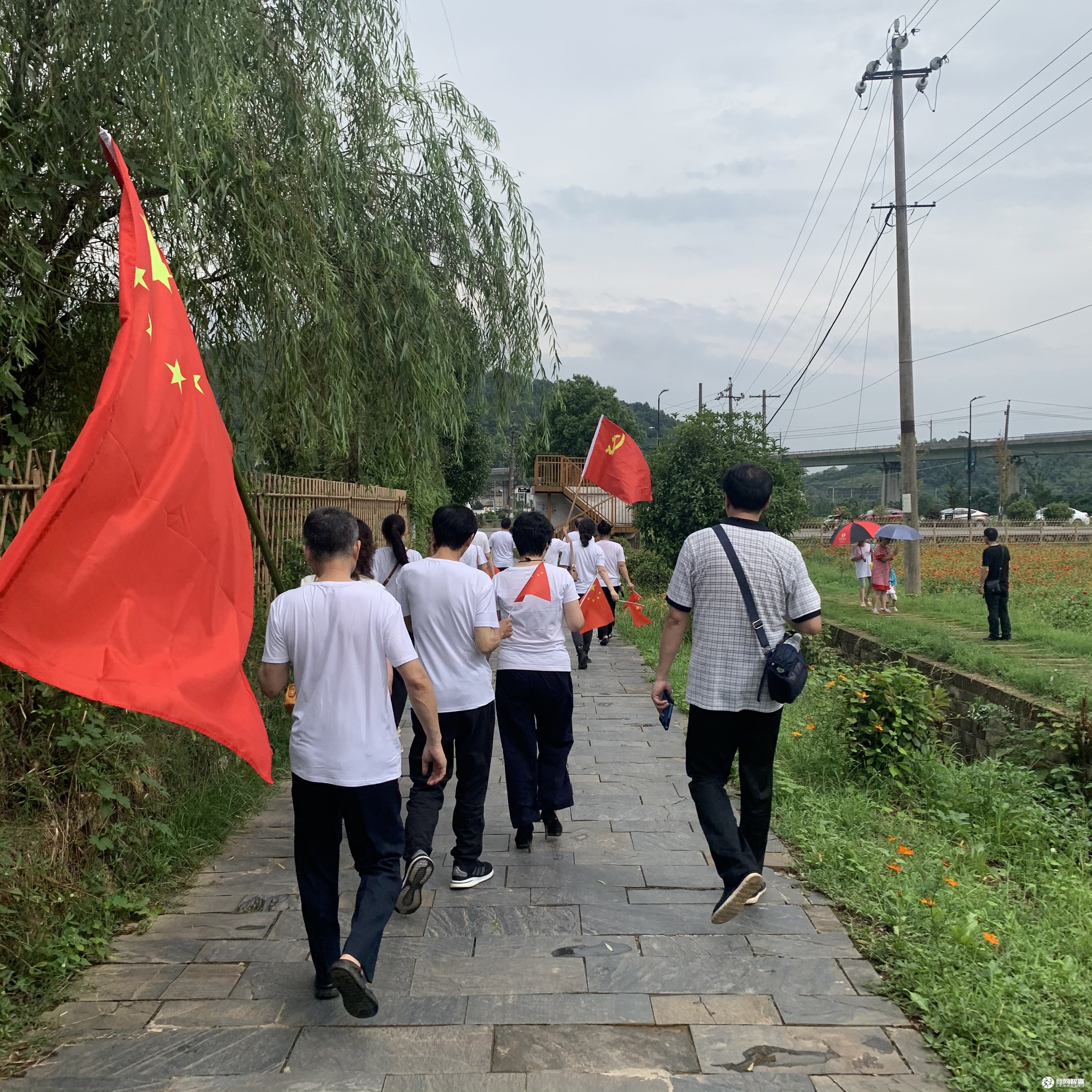 獻禮建黨百年| 唱支山歌給黨聽,堅定不移跟黨走 獻禮建黨百年| 唱支山歌給黨聽,堅定不移跟黨走